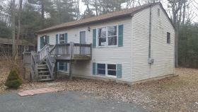 111 Doolan Rd, Dingmans Ferry, PA 18328