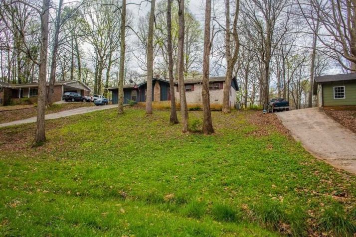 88 Sharon Ct, Dallas, GA 30132