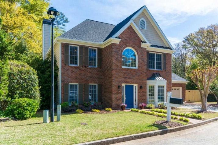 2804 Wilson Glen, Decatur, GA 30033