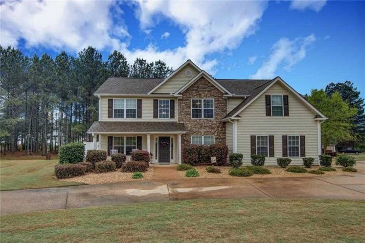 510 Annslee Ln, Loganville, GA 30052