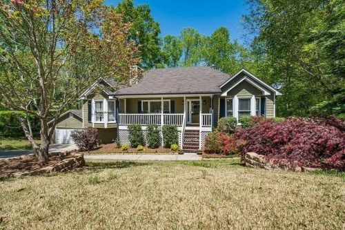 419 Yellowstone Dr, Powder Springs, GA 30127