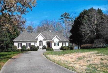 4346 Willow Oak Dr, Gainesville, GA 30506