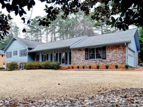 220 Hembree Rd, Roswell, GA 30075