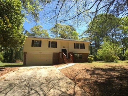 1961 Campfire Dr, Riverdale, GA 30296