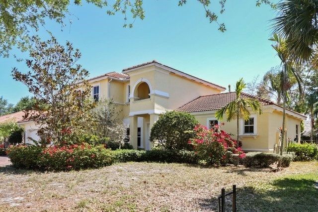 165 Magnolia Way, Jupiter, FL 33469