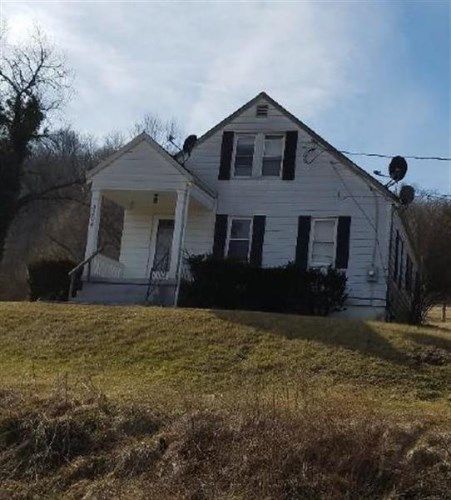 8304 DECOURSEY PIKE, Latonia, KY 41015