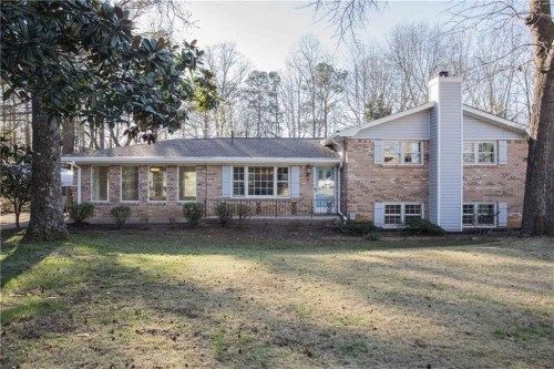 4124 Lauada Dr, Douglasville, GA 30135