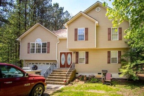 25 Woodvine Ct, White, GA 30184