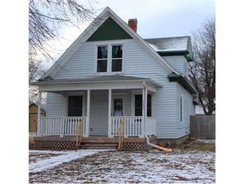 117 E 6th St, Chapman, KS 67431
