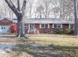 25 Lyliston Ln, Newport News, VA 23601