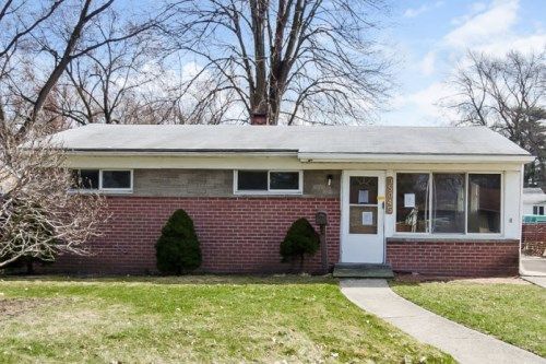 35045 Fairchild St, Westland, MI 48186