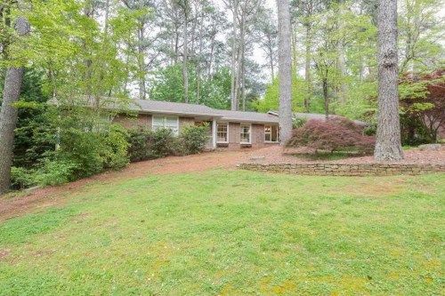 1115 Tuxedo Dr, Roswell, GA 30075