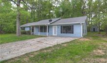 3076 Valley View Dr Powder Springs, GA 30127