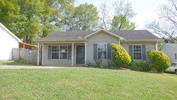 3736 Gray Oaks Dr, Bessemer, AL 35020