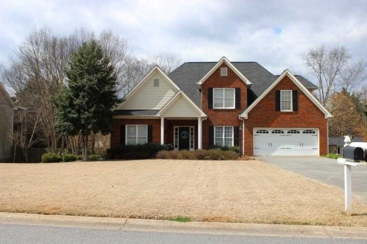 30 Churchill Downs NE, Cartersville, GA 30121