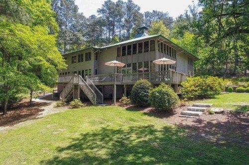 6520 Yacht Club Rd, Flowery Branch, GA 30542