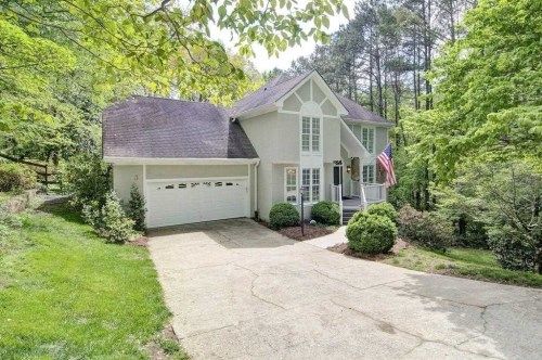 3800 Running Fox Dr, Marietta, GA 30062