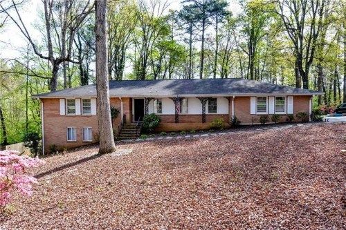 205 Wavetree Dr, Roswell, GA 30075