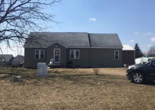 2185 Luder Rd, Caro, MI 48723