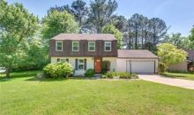 100 N Pond Ct Roswell, GA 30076