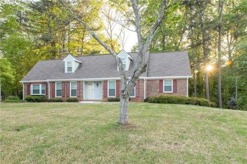 1366 Longwood Dr SW, Marietta, GA 30008