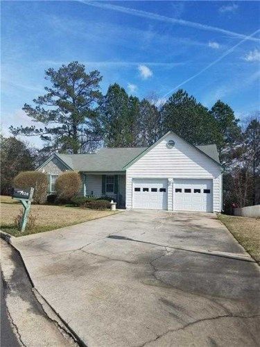 7628 N Briar Ridge Ct, Riverdale, GA 30296