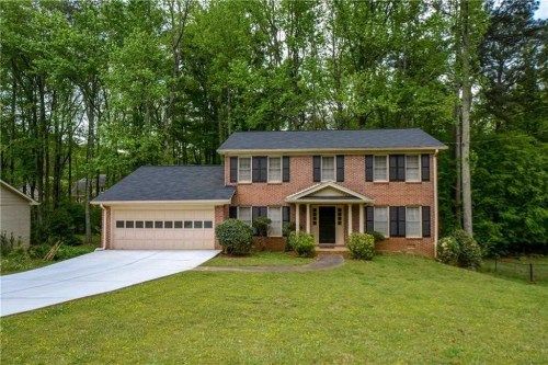 2859 Thornbriar Rd, Atlanta, GA 30340