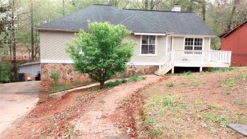 5280 Nathan Dr NW, Lilburn, GA 30047