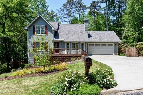 140 Roswell Farms Ln, Roswell, GA 30075