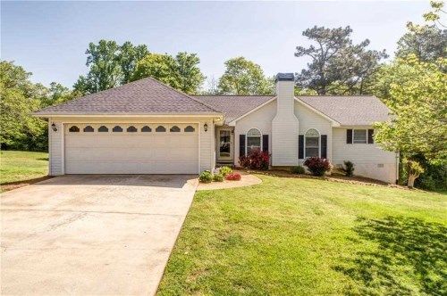 4685 Countryside Dr, Flowery Branch, GA 30542