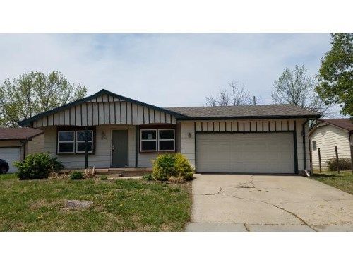 3239 S Knight Ave, Wichita, KS 67217