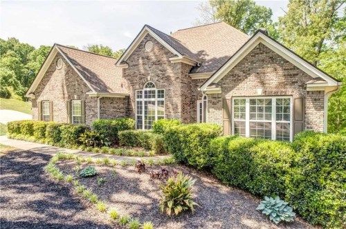 1991 Bull St, Hoschton, GA 30548