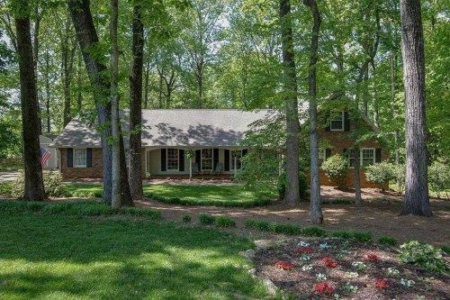 750 Hunterhill Ct, Roswell, GA 30075