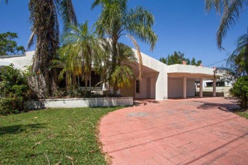 19000 NE 20th Ave, Miami, FL 33179