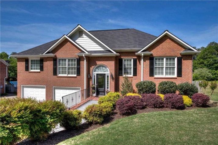 457 Etowah Dr, Cartersville, GA 30120