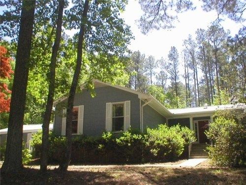 933 Lakewood Dr SW, Social Circle, GA 30025