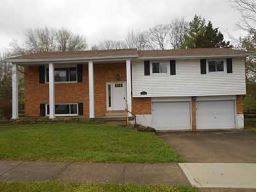 810 Victoria Dr, Franklin, OH 45005