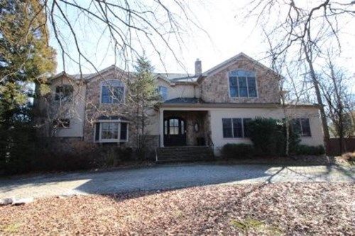 2 VENTNOR PLACE, Livingston, NJ 07039