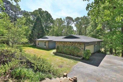 392 Cotton Indian Creek Rd, Mcdonough, GA 30252