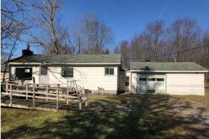383 Pickford Rd, Smiths Creek, MI 48074