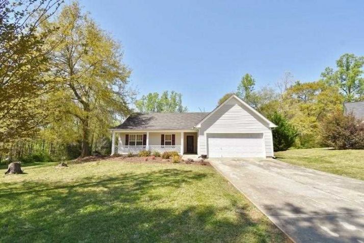 223 Glenn Fuller Circle, Commerce, GA 30529