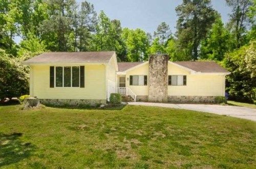 2014 Lost Forest Ln, Conyers, GA 30094