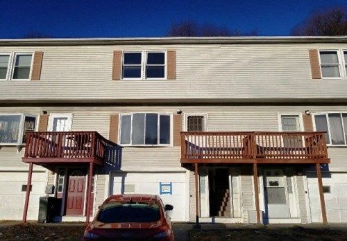 205 Rice Ln, Worcester, MA 01604