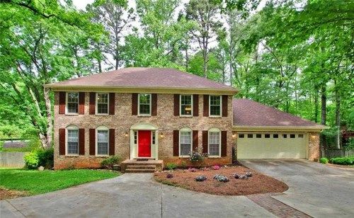 4755 Buckskin Trl SW, Lilburn, GA 30047