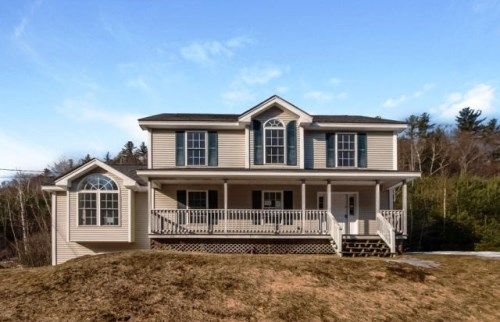 211 Clough Park Rd, Weare, NH 03281