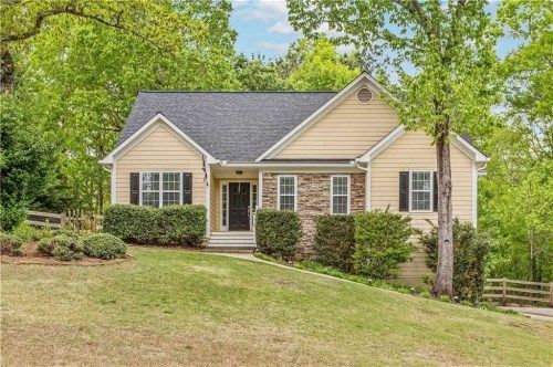 5959 Seven Oaks Dr, Powder Springs, GA 30127