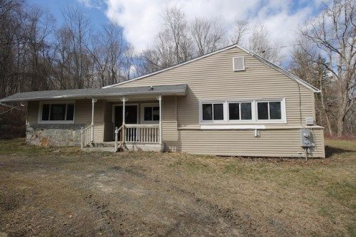 731 Berkshire Rd, Southbury, CT 06488
