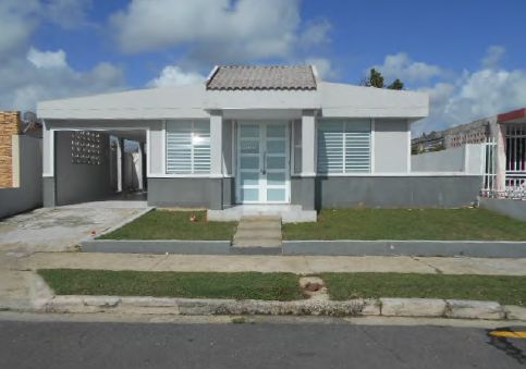 12h Urb Villa Humac, Humacao, PR 00791