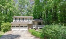 3347 Oak Dr Snellville, GA 30078