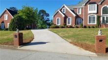 664 Masters Dr Stone Mountain, GA 30087